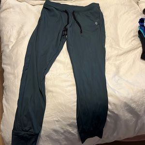 Born primitive joggers. Size small